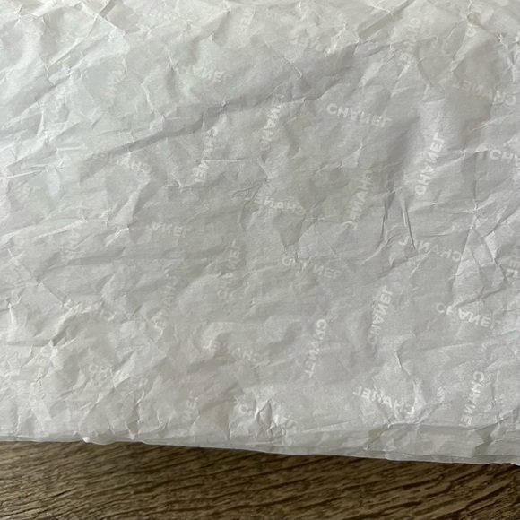 Authentic Chanel Large Magnetic Box Gift Set - Picture 11 of 15